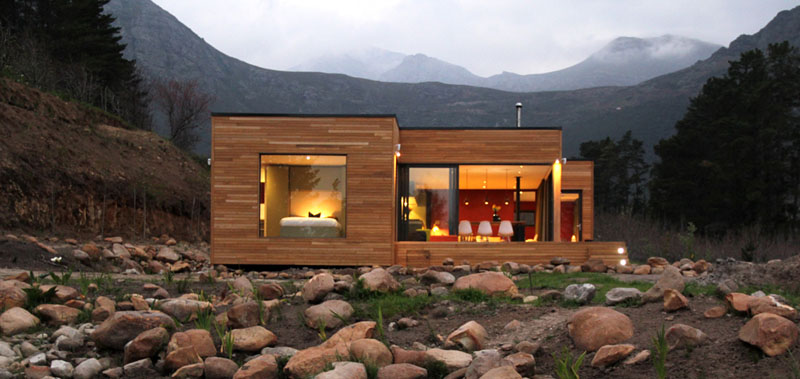 Частный деревянный дом с прекрасным панорамным видом на горы