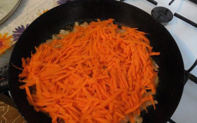 Тем временем заняться морковью