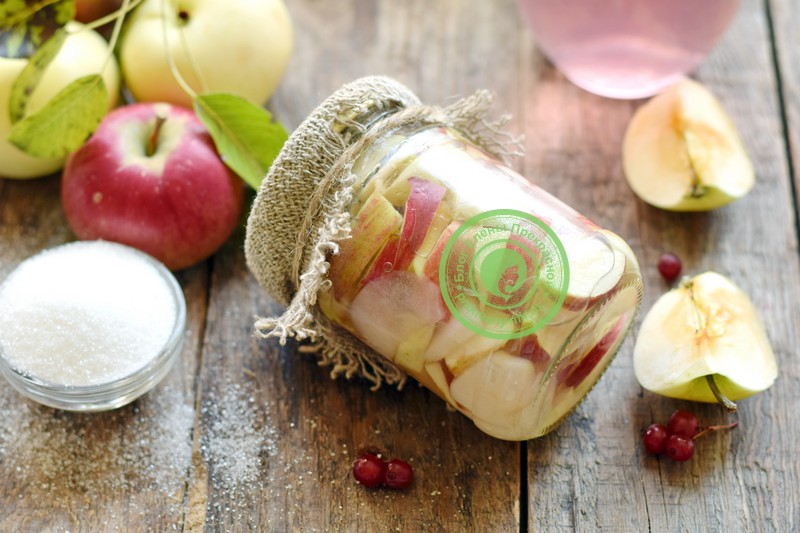 Яблоки в собственном соку на зиму рецепт в домашних условиях