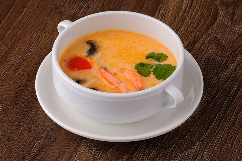 Том янг рецепт в домашних условиях. Том ям. Том ям в Тайланде. Таиландский суп. Кокосовый суп Вьетнам.